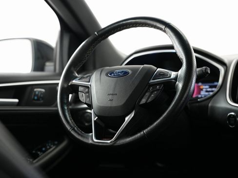 Used 2019 Ford Edge ST w/ Convenience Package image 11