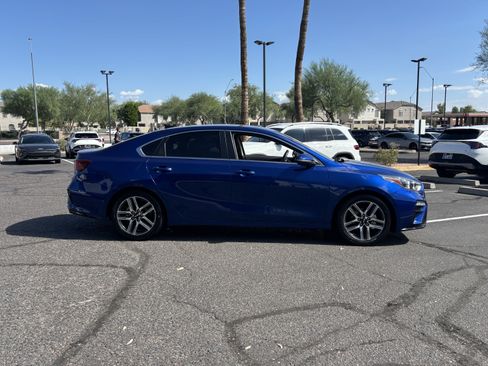 Used 2020 Kia Forte EX FWD image 2