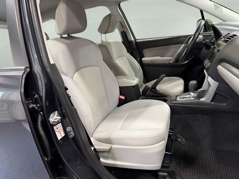 Used 2015 Subaru Forester 2.5i w/ Alloy Wheel Package AWD/4WD image 13