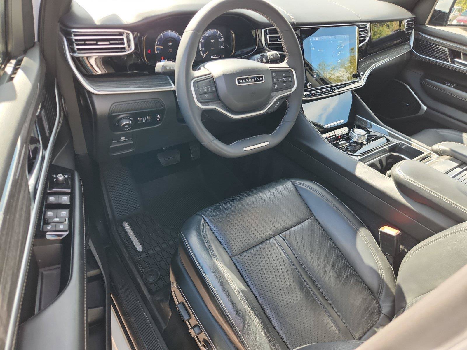 Used 2022 Jeep Wagoneer Series II w/ Premium Group I AWD/4WD image 19
