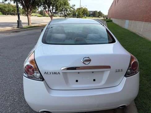 Used 2007 Nissan Altima 2.5 S w/ Convenience Plus Pkg FWD image 3