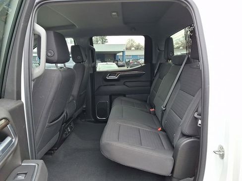 Used 2022 Chevrolet Silverado 1500 LT image 13