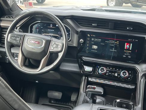 Used 2022 GMC Sierra 1500 AT4X image 19