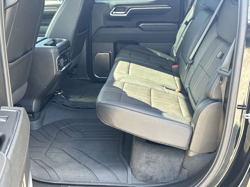 Used 2024 Chevrolet Silverado 1500 High Country w/ Technology Package image 21