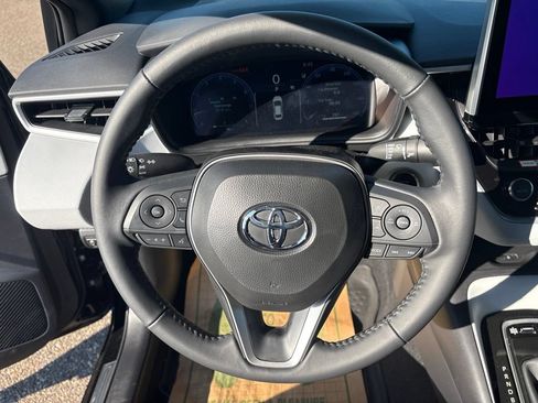 Certified 2026 Toyota Corolla SE w/ SE Package FWD image 21