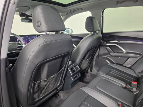 Certified 2025 Audi Q5 Premium w/ Convenience Package AWD/4WD image 35