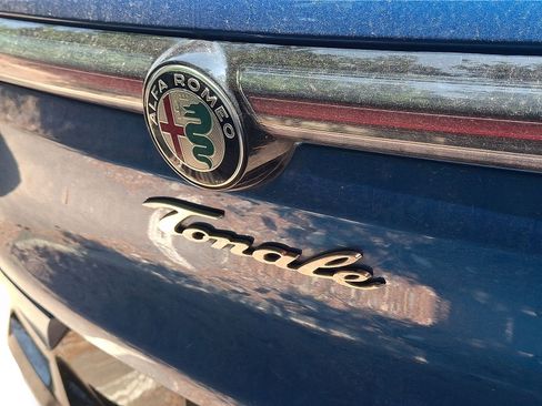 Used 2024 Alfa Romeo Tonale Ti w/ Premium Interior Package AWD/4WD image 7