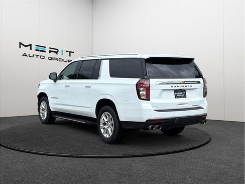Used 2021 Chevrolet Suburban Premier RWD image 7