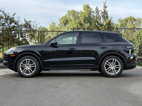 New 2025 Porsche Cayenne S AWD/4WD image 2