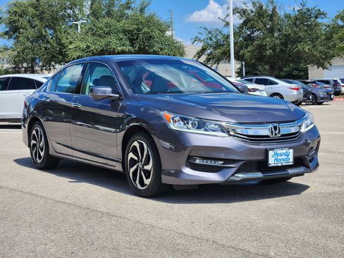 Used 2017 Honda Accord EX-L image 3