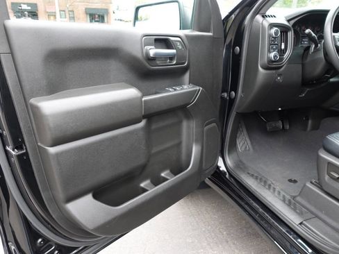 Used 2023 GMC Sierra 1500 Pro w/ Graphite Edition AWD/4WD image 15