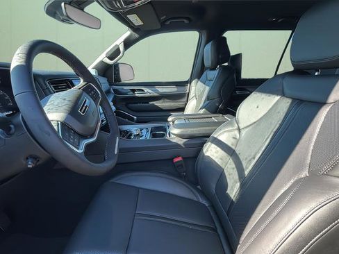 New 2026 Jeep Grand Wagoneer Limited image 18