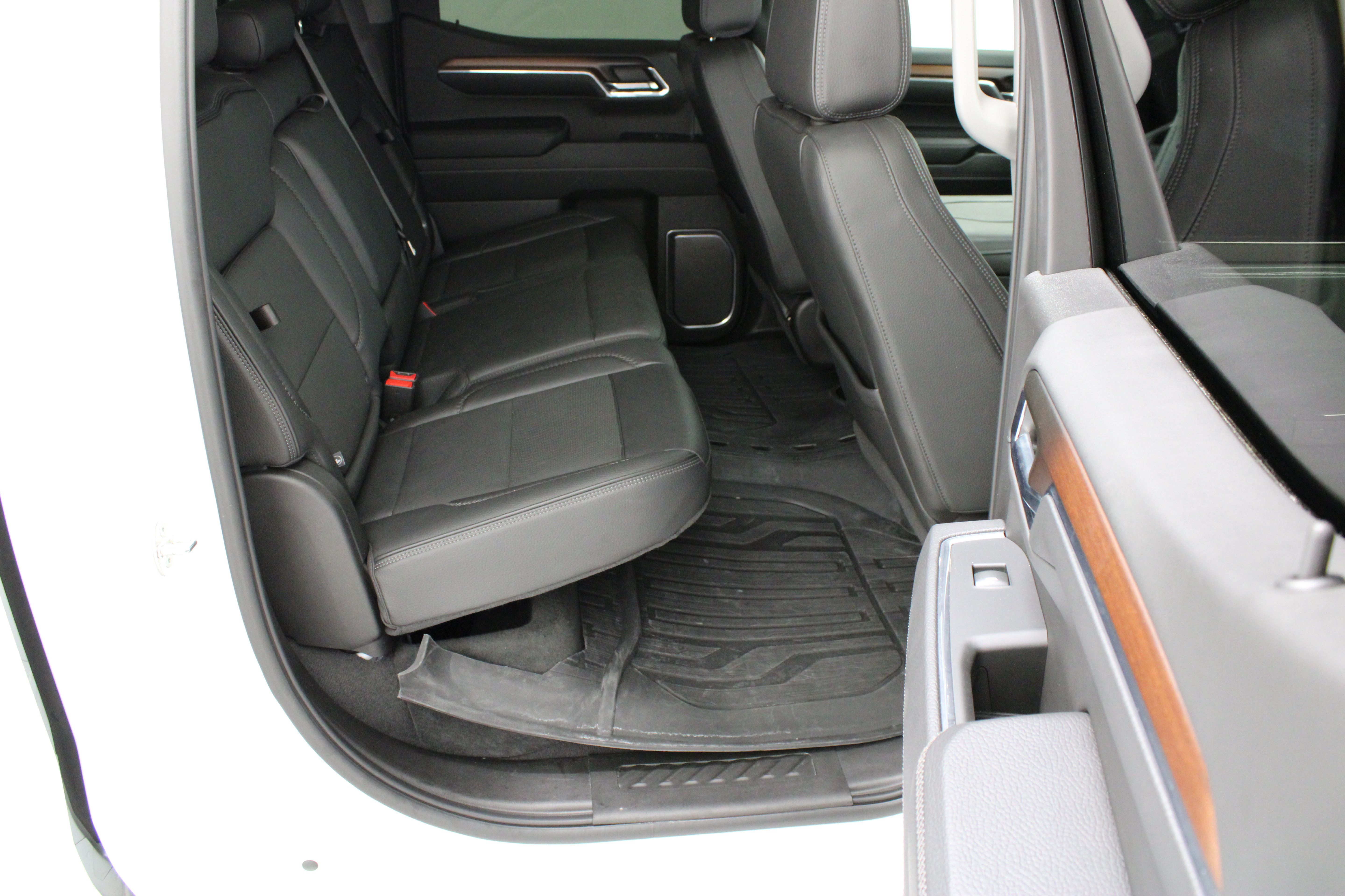 Used 2024 GMC Sierra 1500 Denali AWD/4WD image 39