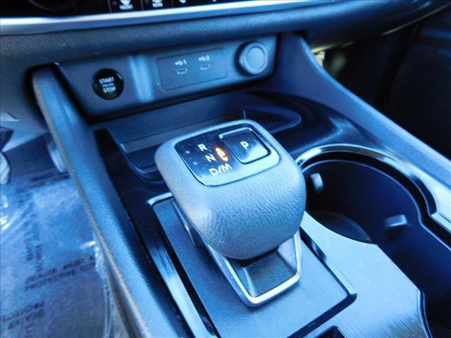 Used 2025 Nissan Rogue SV FWD image 18