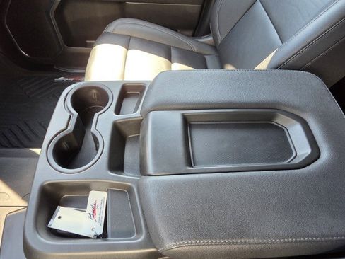 Used 2023 Chevrolet Silverado 1500 LT image 7