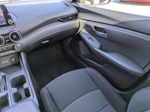 Used 2025 Nissan Sentra SV FWD image 18