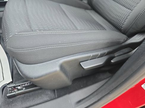 Used 2026 Chevrolet Equinox LT image 21