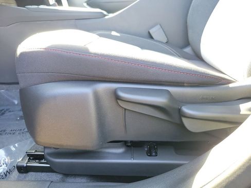 New 2026 Chevrolet Trax RS w/ Sunroof Package image 20