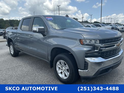 Used 2019 Chevrolet Silverado 1500 LT w/ Convenience Package AWD/4WD image 7