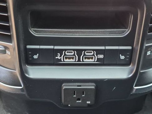 Used 2019 RAM 1500 Laramie AWD/4WD image 26