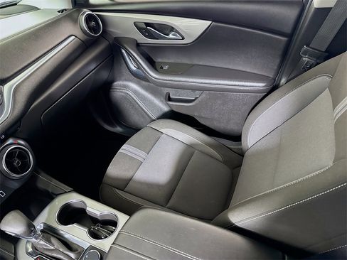Used 2023 Chevrolet Blazer LT image 19