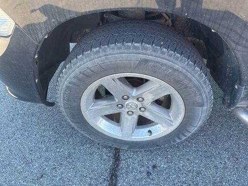 Used 2015 RAM 1500 Express image 10