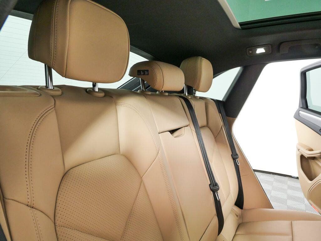 New 2026 Porsche Macan Turbo AWD/4WD image 24