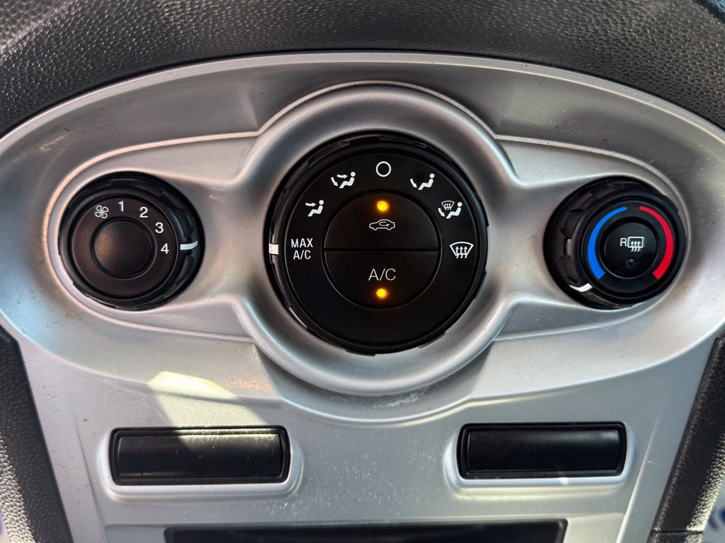 Used 2019 Ford Fiesta SE FWD image 21