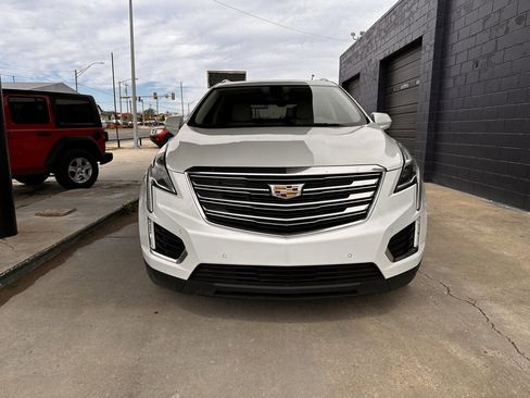 Used 2017 Cadillac XT5 Premium Luxury image 3