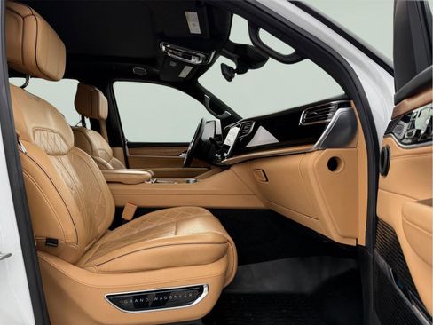 Used 2022 Jeep Grand Wagoneer Series III w/ Rear Seat Video Group 1 image 26