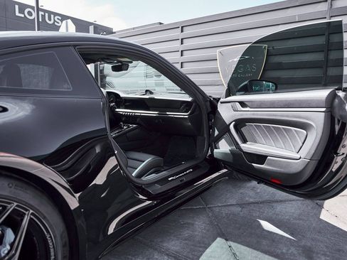 Used 2022 Porsche 911 Carrera 4 GTS w/ Premium Package image 25