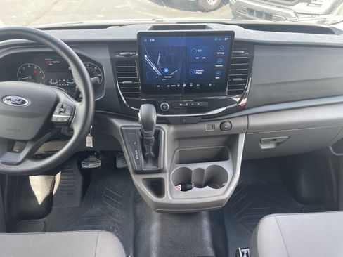 Used 2024 Ford Transit 350 XLT image 11