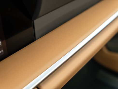 Certified 2025 Porsche 911 Turbo S image 40