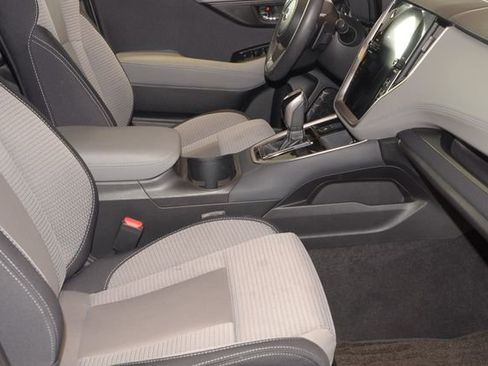 Used 2023 Subaru Outback Premium AWD/4WD image 10
