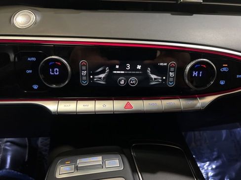 Used 2023 Genesis GV70 3.5T Sport w/ Sport Prestige Package image 36