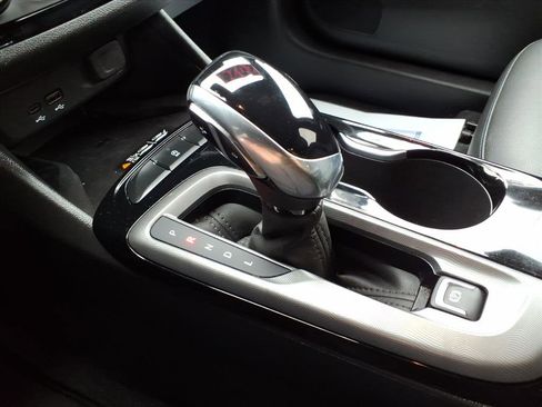 Used 2024 Buick Envista Sport Touring w/ Convenience I Package FWD image 25