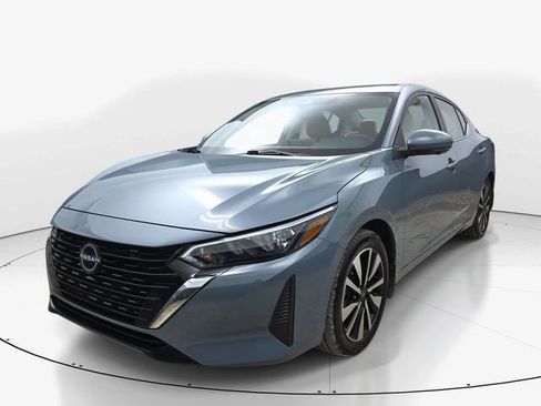 Used 2025 Nissan Sentra SV w/ SV Premium Package FWD image 10