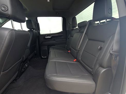 Used 2025 GMC Sierra 1500 SLT image 21