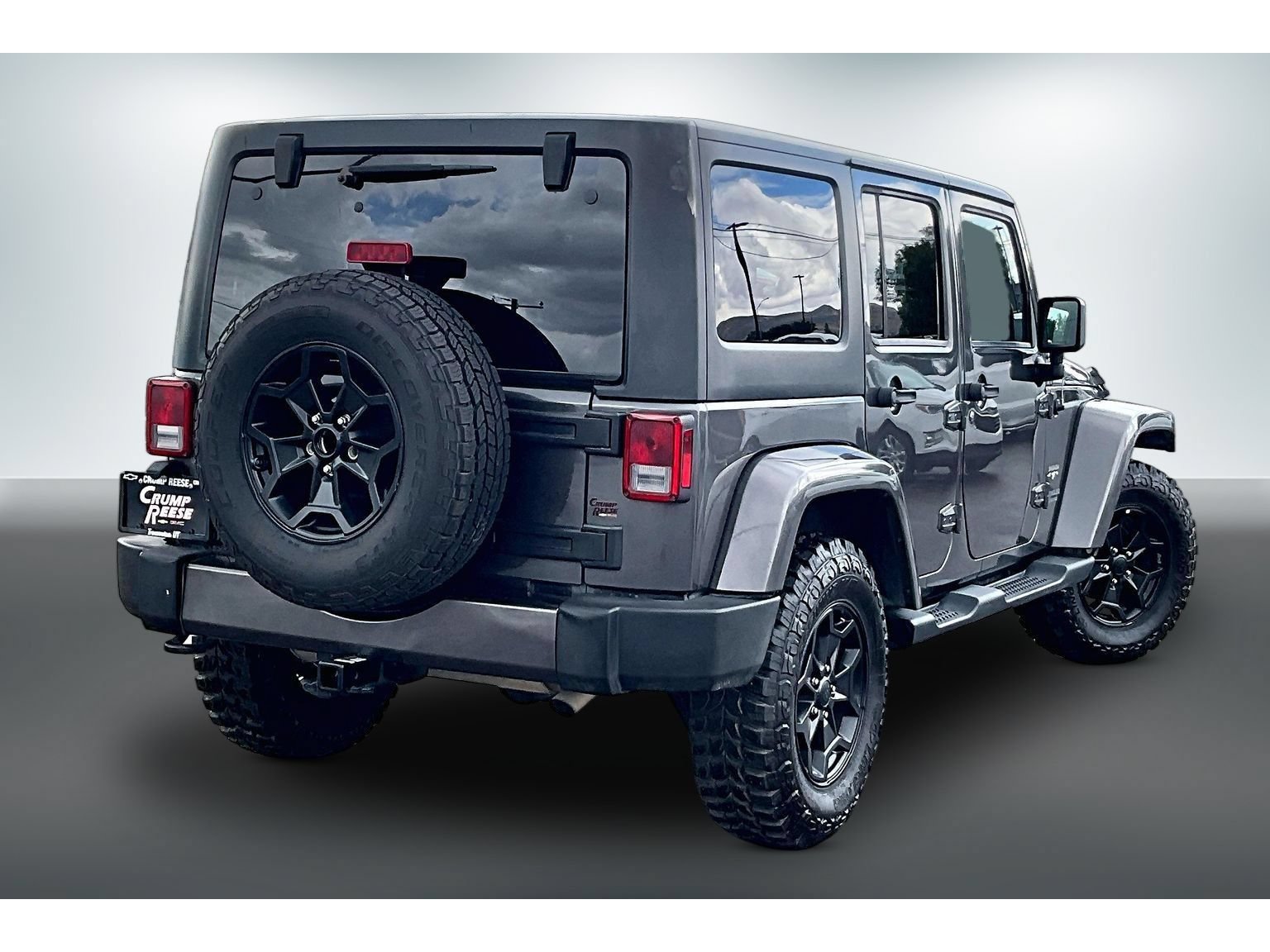 Used 2016 Jeep Wrangler Unlimited Sahara w/ Connectivity Group AWD/4WD image 6