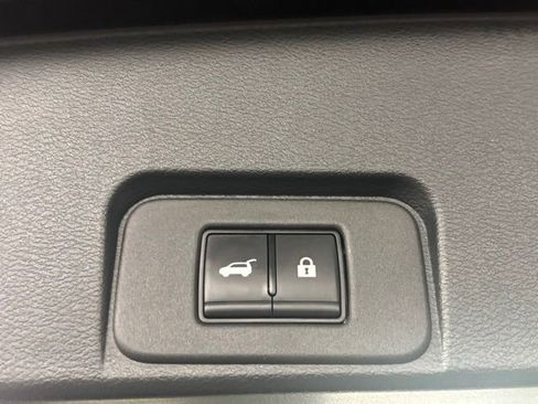 Used 2024 Nissan Rogue Platinum w/ Platinum Premium Package FWD image 37