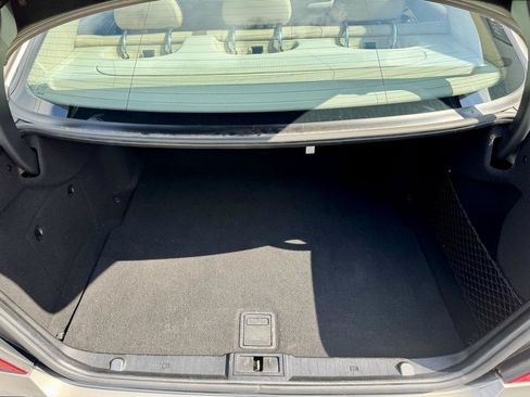 Used 2008 Mercedes-Benz E 350 4MATIC Sedan image 17