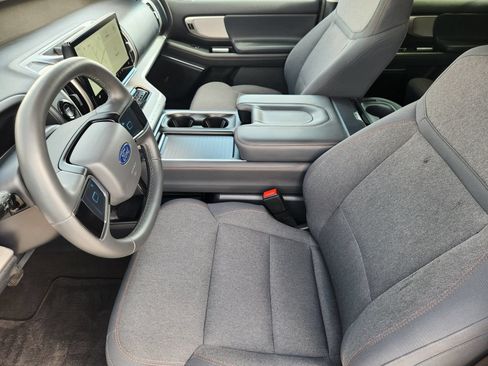 Certified 2025 Ford Expedition Active AWD/4WD image 15