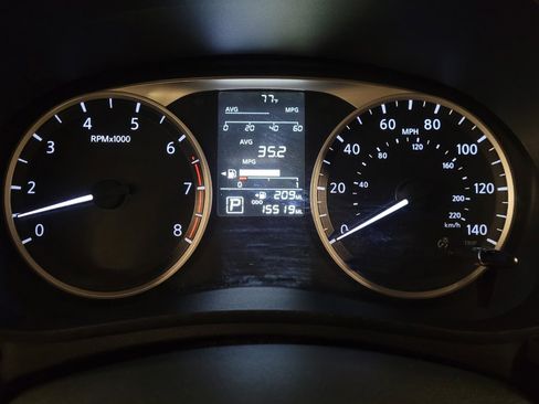 Used 2025 Nissan Versa S w/ Trunk Package FWD image 23
