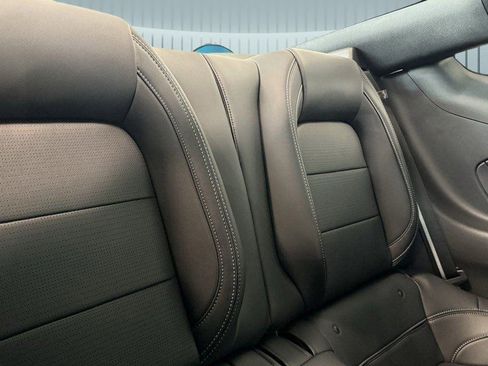 Used 2025 Ford Mustang Premium image 7