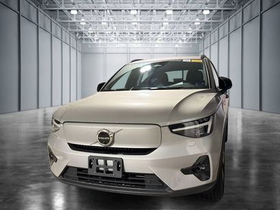 Used 2023 Volvo XC40 Recharge Ultimate