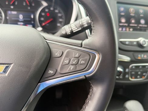 Used 2024 Chevrolet Equinox LT FWD image 16