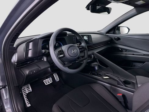 New 2026 Hyundai Elantra Sport image 9