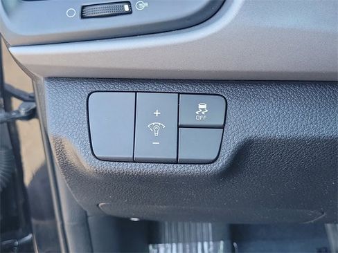 Used 2018 Kia Rio LX image 17