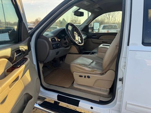 Used 2009 Chevrolet Silverado 2500 LTZ w/ Safety Package image 13