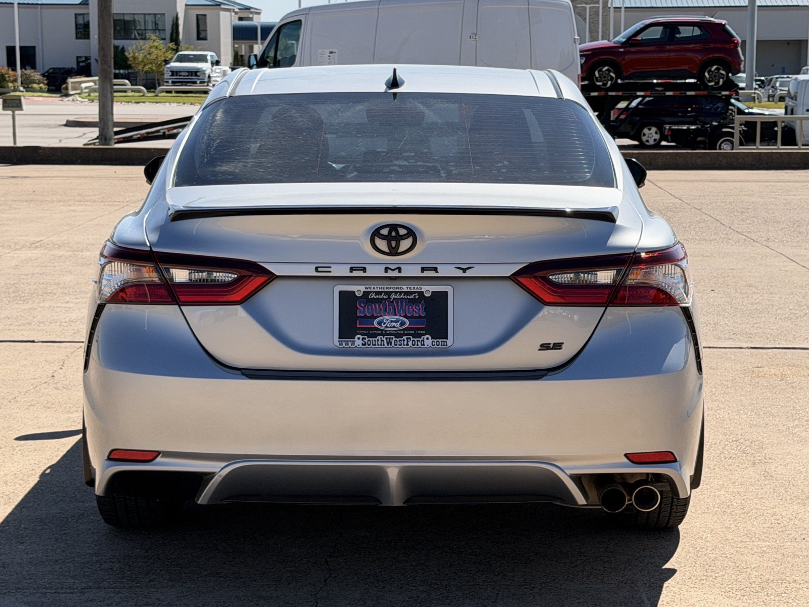 Used 2022 Toyota Camry SE FWD image 5